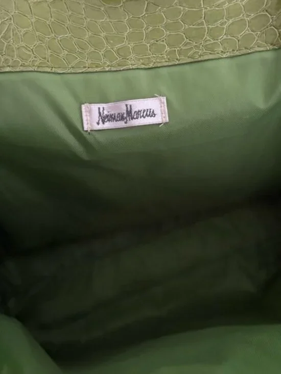 Neiman Marcus Green Crocodile Braided Handle Lined Tote Bag - Picture 8 of 11